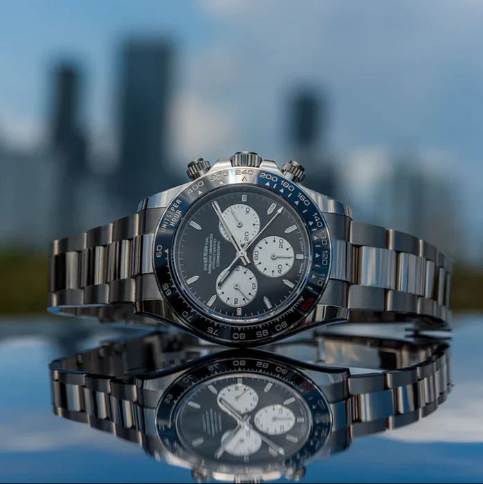 Luxury Timepieces – Navigator Midnight Blue