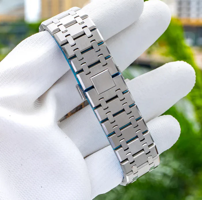 Luxury Timepieces – Aqua Crystal Exclusive Edition