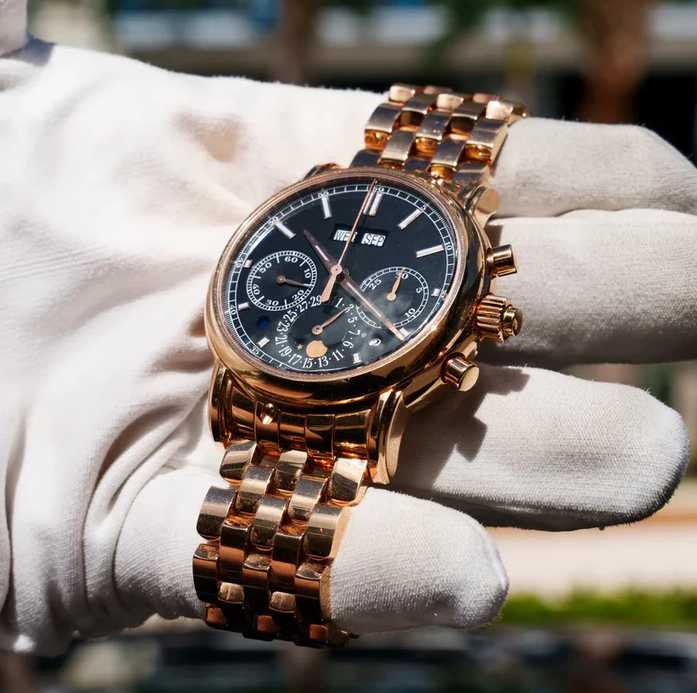 Luxury Timepieces – Grandmaster Rose Gold Chronograph Edition